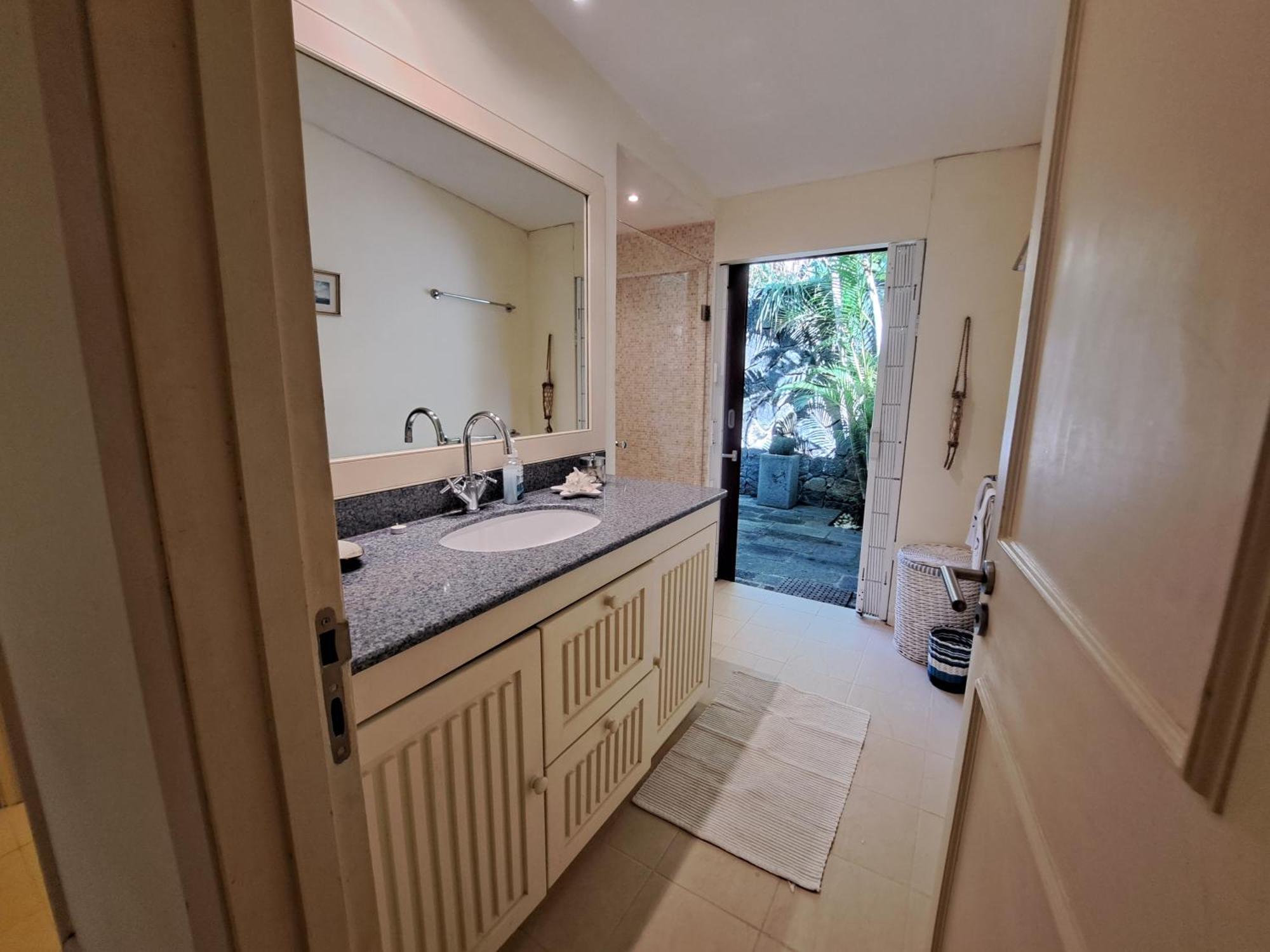 Clair De Lune - Private 2 Bedrooms Beachfront Villa Trou d'Eau Douce Exterior photo